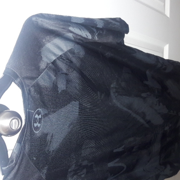 Men's Under Armour top NWOT - Picture 5 of 7